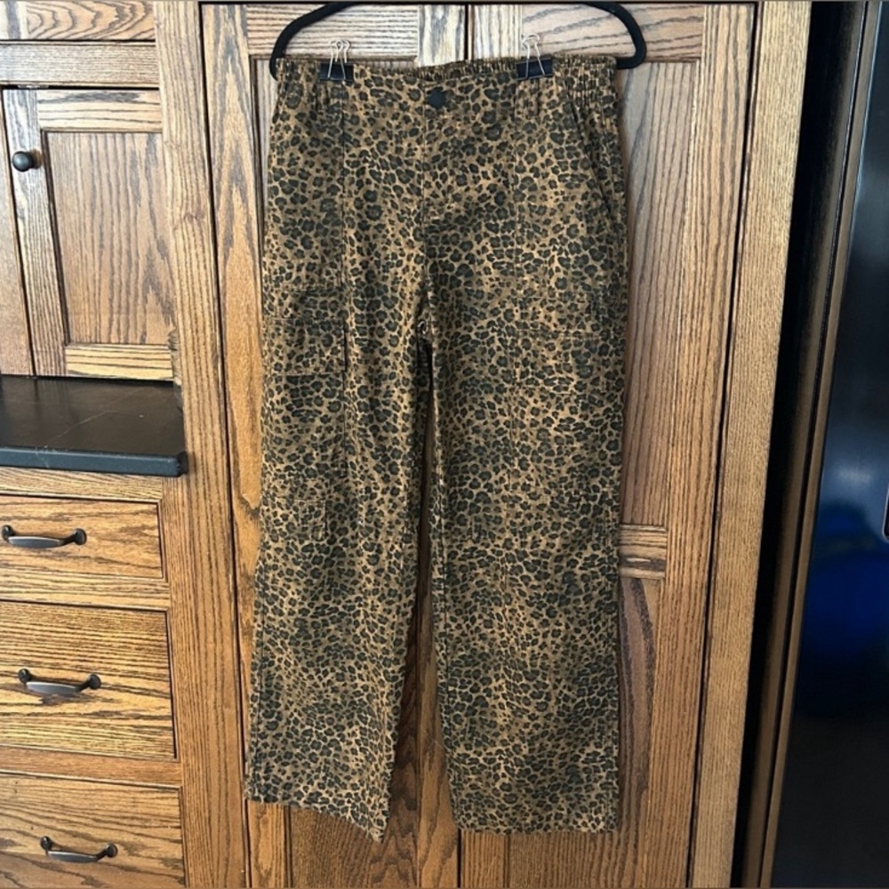 Nobo wide leg cargo cheetah animal print pants elastic waist brown black medium